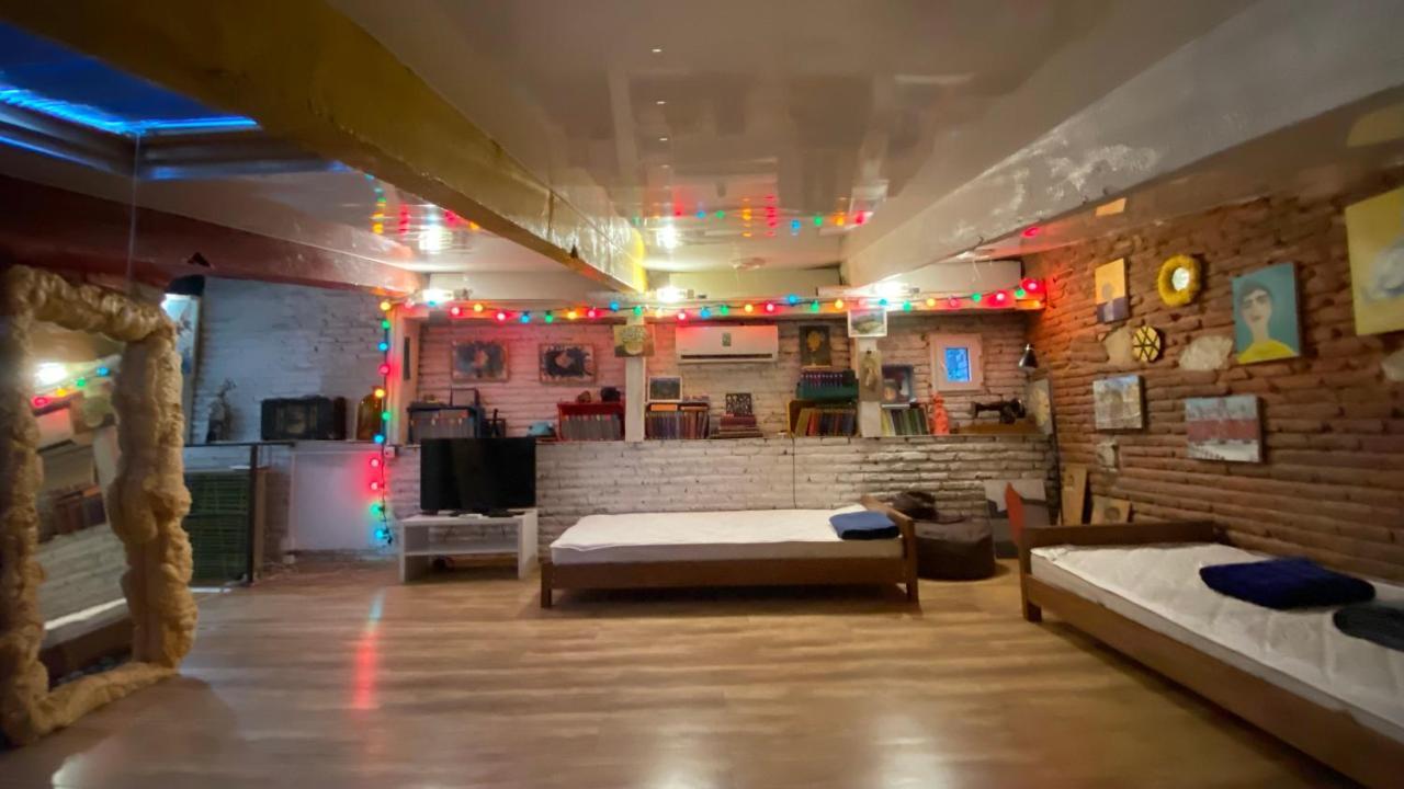 Art Apartment In Kala Tbilisi Historic District المظهر الخارجي الصورة