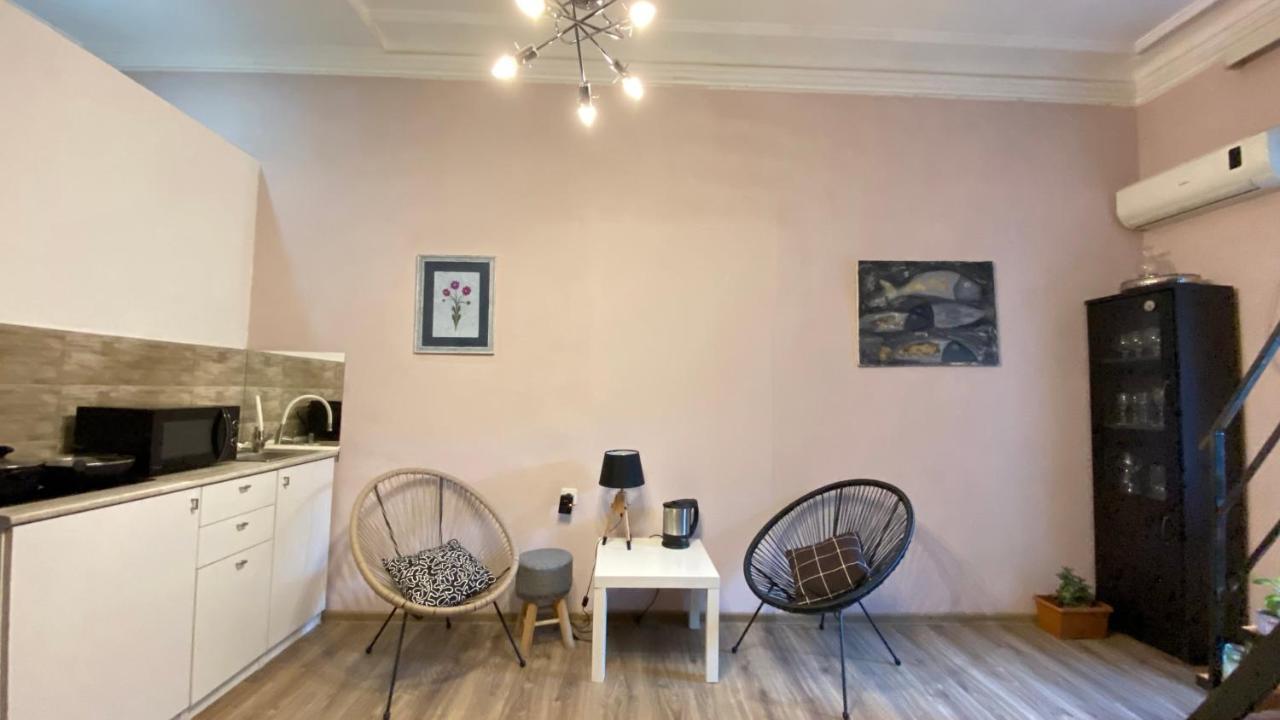 Art Apartment In Kala Tbilisi Historic District المظهر الخارجي الصورة